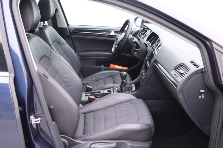 Volkswagen Golf 1,2 TSI R-line Highline