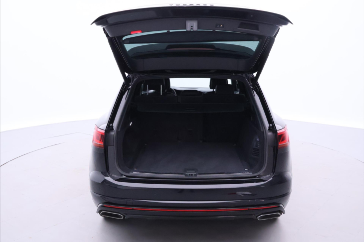 Volkswagen Touareg 3,0 TDI 210kW R-Line Tiptronic CZ DPH