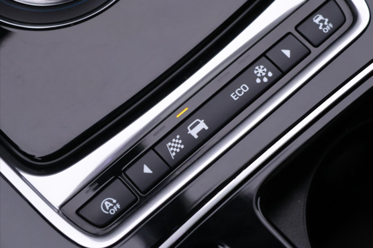 Jaguar F-Pace 2,0 132kW Auto Panorama 20d