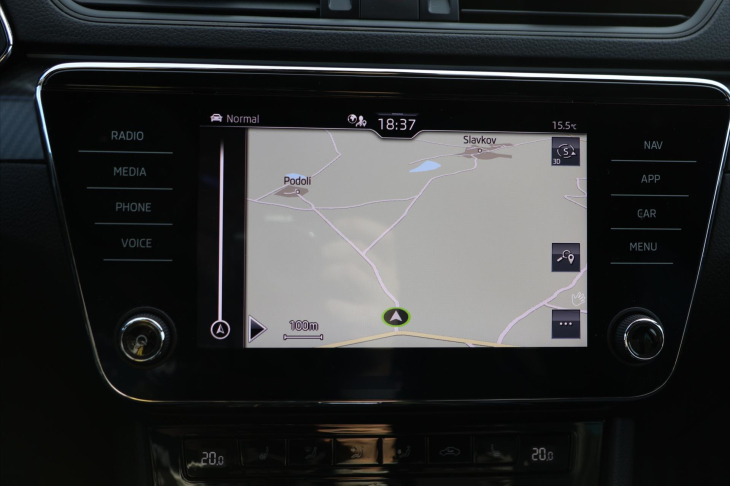 Škoda Superb 2,0 TDI DSG Sportline LED DPH