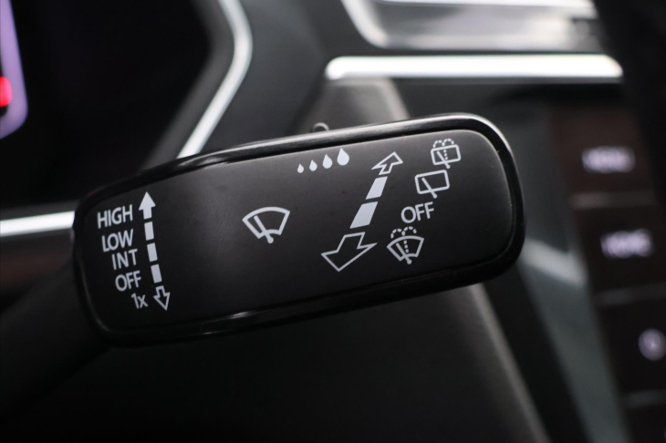 Volkswagen Tiguan Allspace 2,0 TDI 147kW 4x4 DSG R-Line DPH