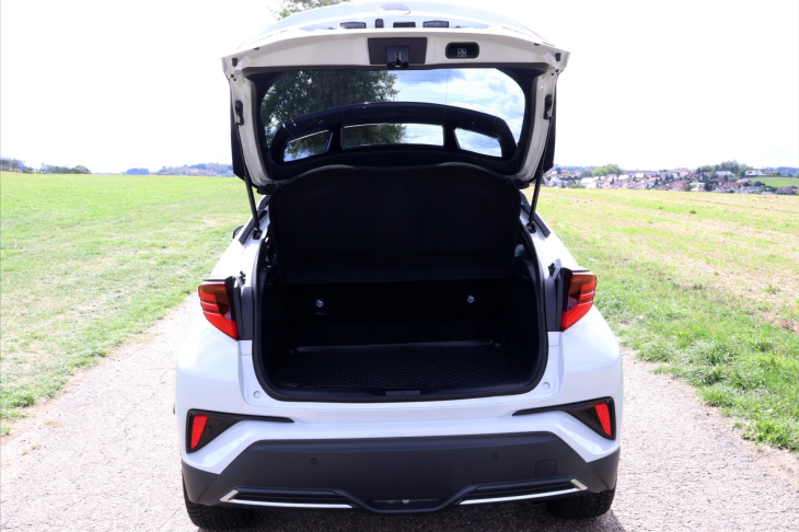 Toyota C-HR 2,0 Hybrid 112kW GR Sport CZ