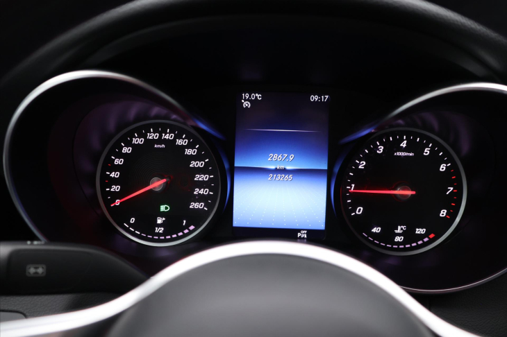 Mercedes-Benz Třídy C 1,6 C180 115 kW Full LED