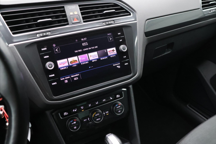 Volkswagen Tiguan 2,0 TDI 110kW DSG R-line DPH