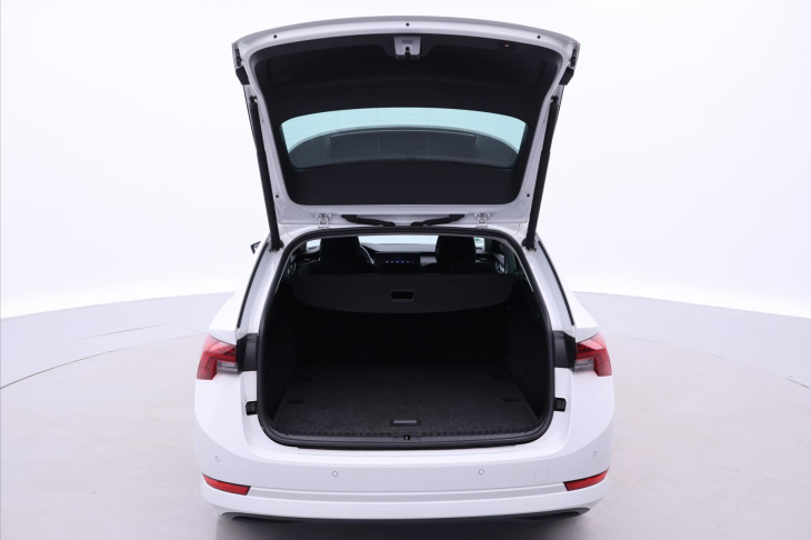 Škoda Octavia 2,0 TDI 110kW DSG Clever DPH