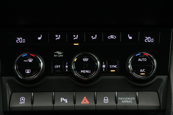 Škoda Karoq 2,0 TDI DSG 4x4 Virtual DPH