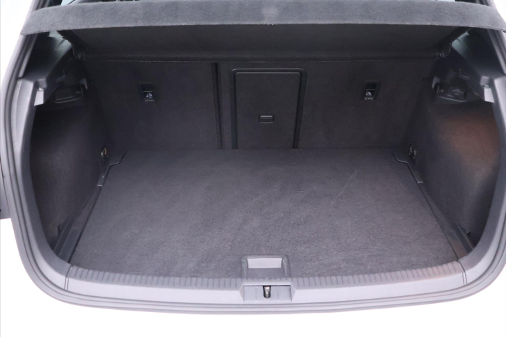 Volkswagen Golf 2,0 TSI GTI 180kW DSG Virtual