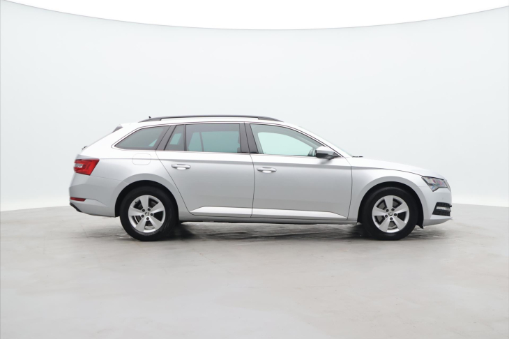 Škoda Superb 2.0 TDI 110kW DSG LED 1Maj DPH