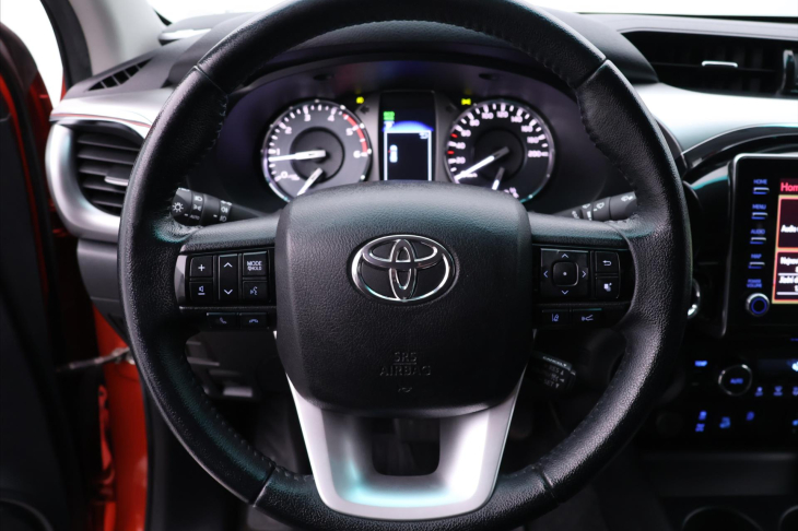Toyota Hilux 2,8 D-4D 150kW Executive DPH