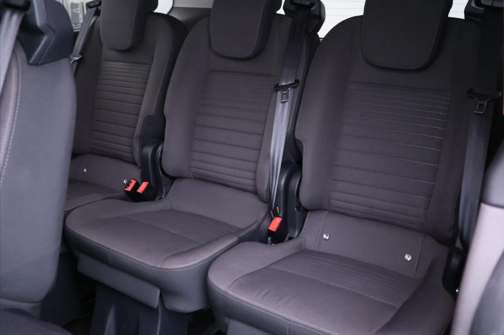 Ford Tourneo Custom 2,0 TDCi Aut. CZ 8-Míst L2 DPH