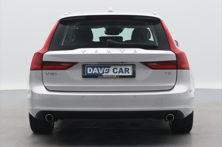 Volvo V90 2,0 T5 184kW Momentum CZ DPH
