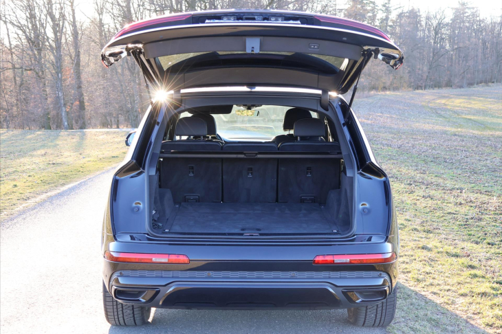 Audi Q7 3,0 TDI quattro tiptronic S line