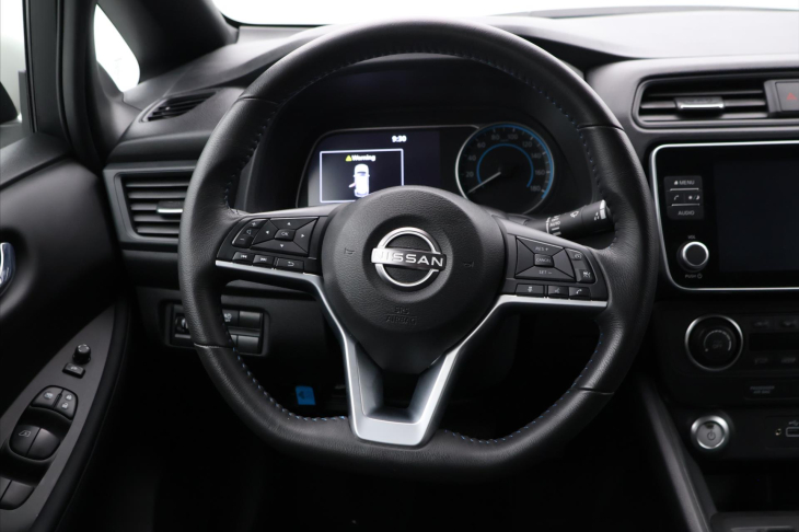 Nissan Leaf 110kW ACENTA 40kWh CZ