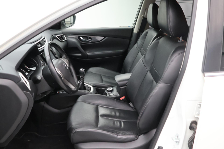 Nissan X-Trail 1,6 dCi 130k 4WD Kůže Panorama