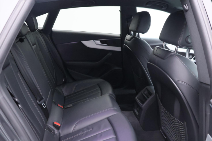 Audi A5 3.0 TDI 210kW quattro DPH CZ