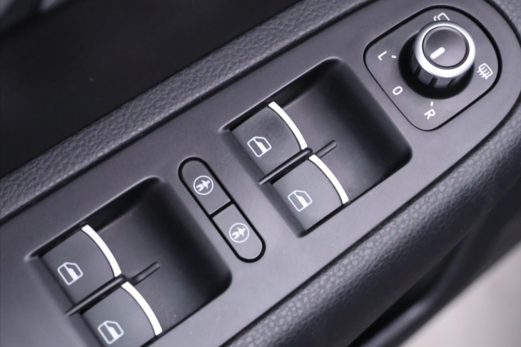 Volkswagen Sharan 2,0 TDI 130kW DSG CZ Highline