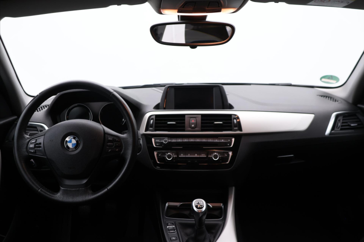 BMW Řada 1 1,5 118i Advantage 1.Maj.