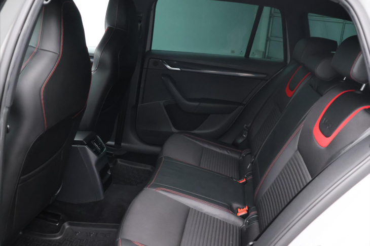 Škoda Octavia 2.0 TSI 162kW CZ RS