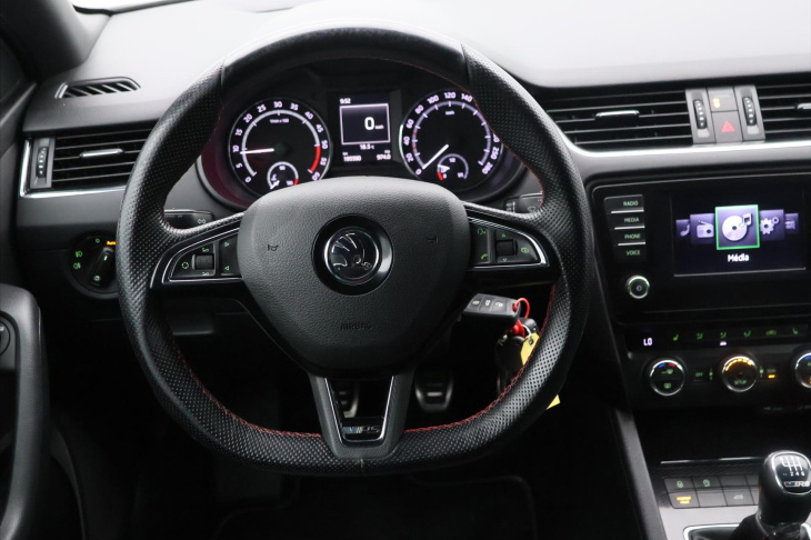 Škoda Octavia 2,0 TDI 135kW Challenge CZ