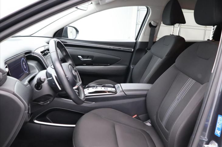 Hyundai Tucson 1,6 T-GDI HEV 169kW Comfort Zaruka
