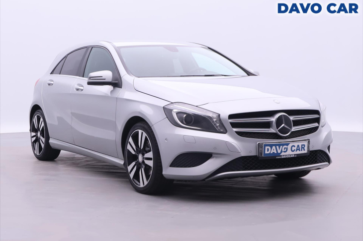 Mercedes-Benz Třídy A 1,6 180i 90kW CZ Sport Xenon