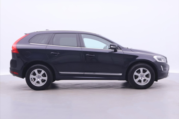 Volvo XC60 2,4 D4 140kW Aut. AWD Summum