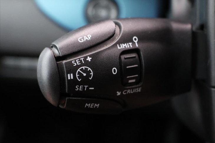 Peugeot Traveller 2,0 HDI 110kW CZ 8-Míst