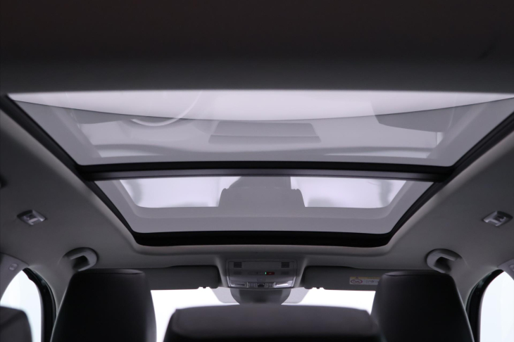 Škoda Kodiaq 2,0 TDI DSG 4x4 7-Míst Scout