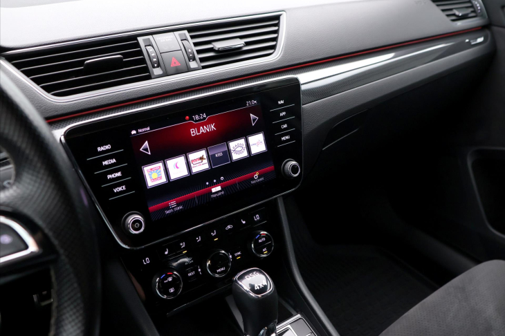Škoda Superb 2,0 TDI DSG 4x4 Sportline