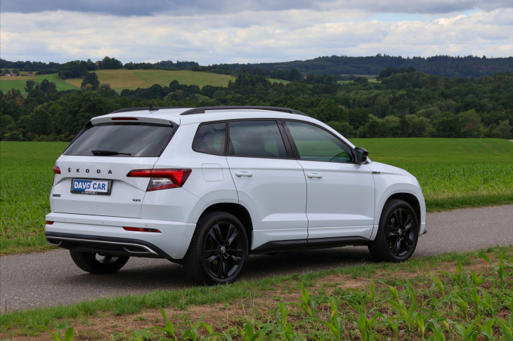Škoda Karoq 2,0 TDI DSG 4x4 Sportline LED