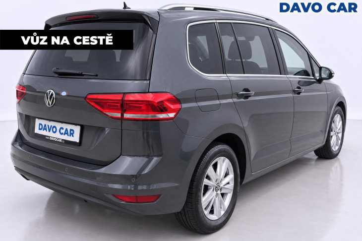 Volkswagen Touran 2,0 TDI DSG Panorama 1.Maj.