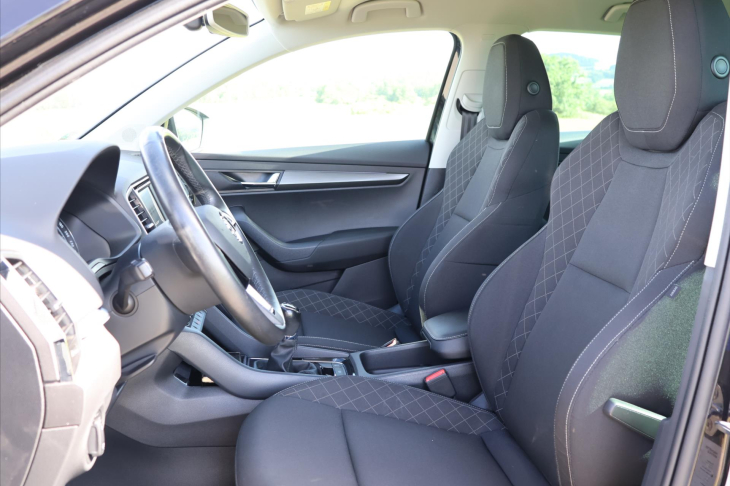 Škoda Karoq 1,0 TSI Soleil LED 1.Majitel