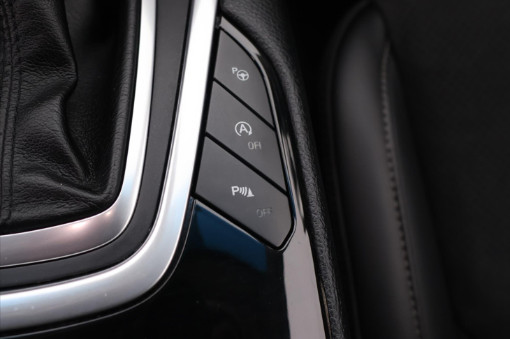 Ford Edge 2,0 TDCi 154kW Sport aut.klima