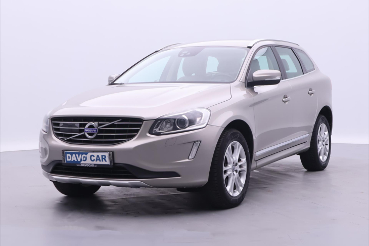 Volvo XC60 2,0 D3 100kW Summum Serv.Kniha