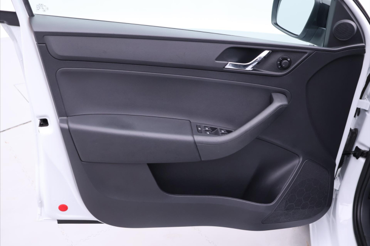 Škoda Rapid 1,2 TSI 66kW Spaceback CZ