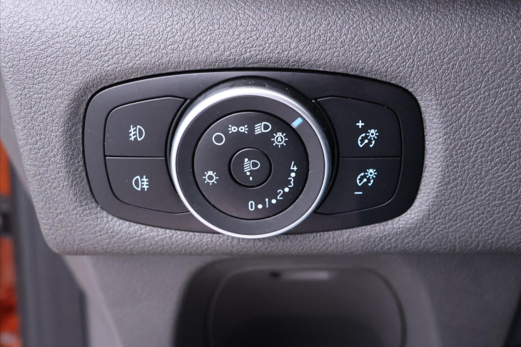 Ford Tourneo Custom 2,0 EcoBlue 136kW L2 Titanium X