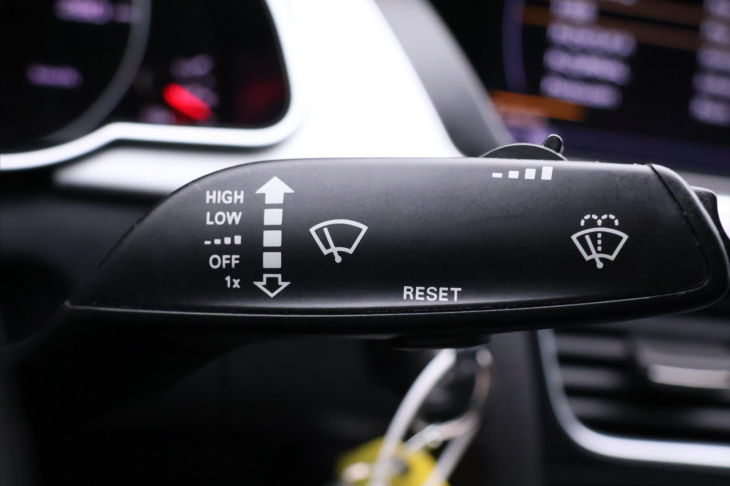 Audi A5 2,0 TDI 140kW Aut. Navi CZ DPH