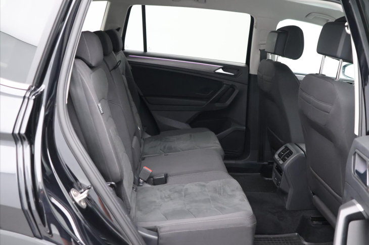 Volkswagen Tiguan Allspace 2,0 TDI DSG 4M CZ Elegance DPH