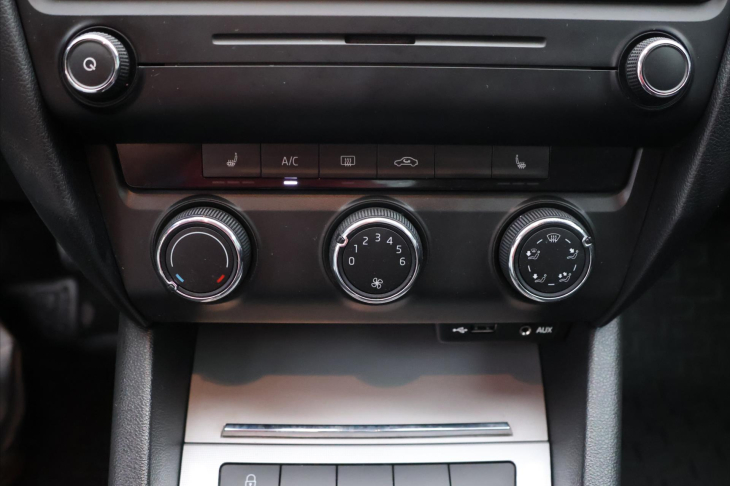 Škoda Octavia 1,6 TDI Ambition Klima CZ