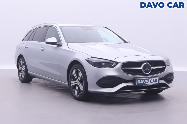 Mercedes-Benz Třídy C 1,5 200 150KW LED Navi