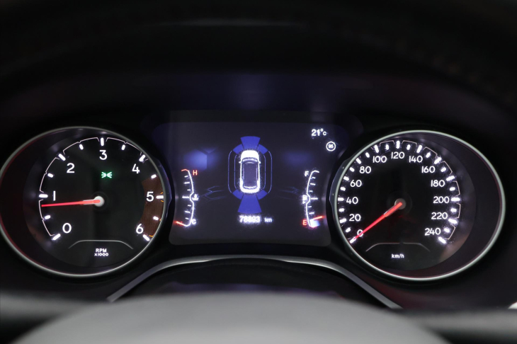 Jeep Compass 1,6 D LIMITED Aut.klima CZ