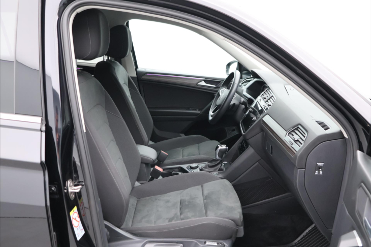 Volkswagen Tiguan Allspace 2,0 TDI DSG 4M CZ Elegance DPH