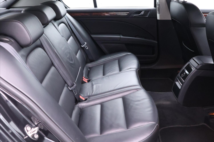 Škoda Superb 1,4 TSI Elegance Navi 1.Maj.