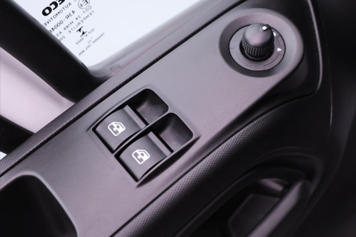 Iveco Daily 2,3 115kW L2H2 DPH