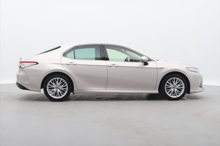 Toyota Camry 2.5 Hybrid 131kW Executive CZ