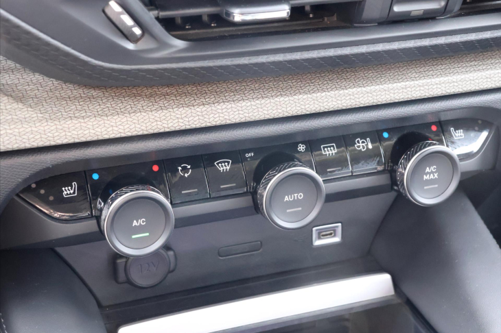 Citroën C5 X 1,6 PT 180k CZ Exclusive DPH