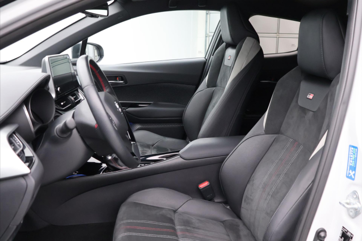 Toyota C-HR 2,0 Hybrid 112kW GR Sport CZ