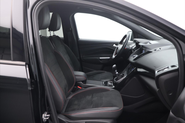 Ford Kuga 1,5 EB 110kW ST-Line 1.Maj