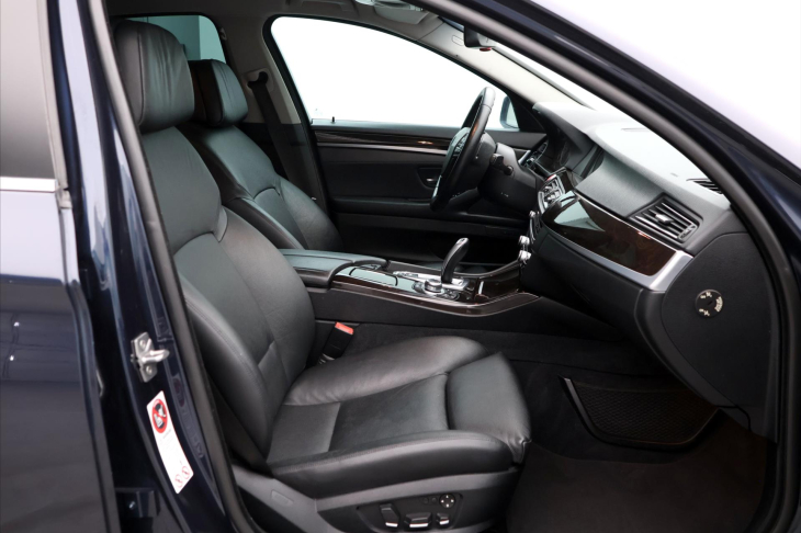 BMW Řada 5 3,0 535i 225kW Aut.klima Kůže