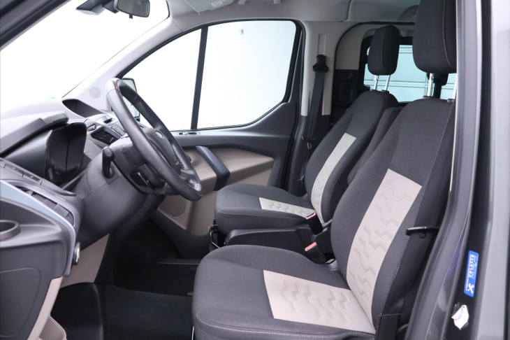 Ford Tourneo Custom 2,2 TDCI 114kW Titanium 8-Míst